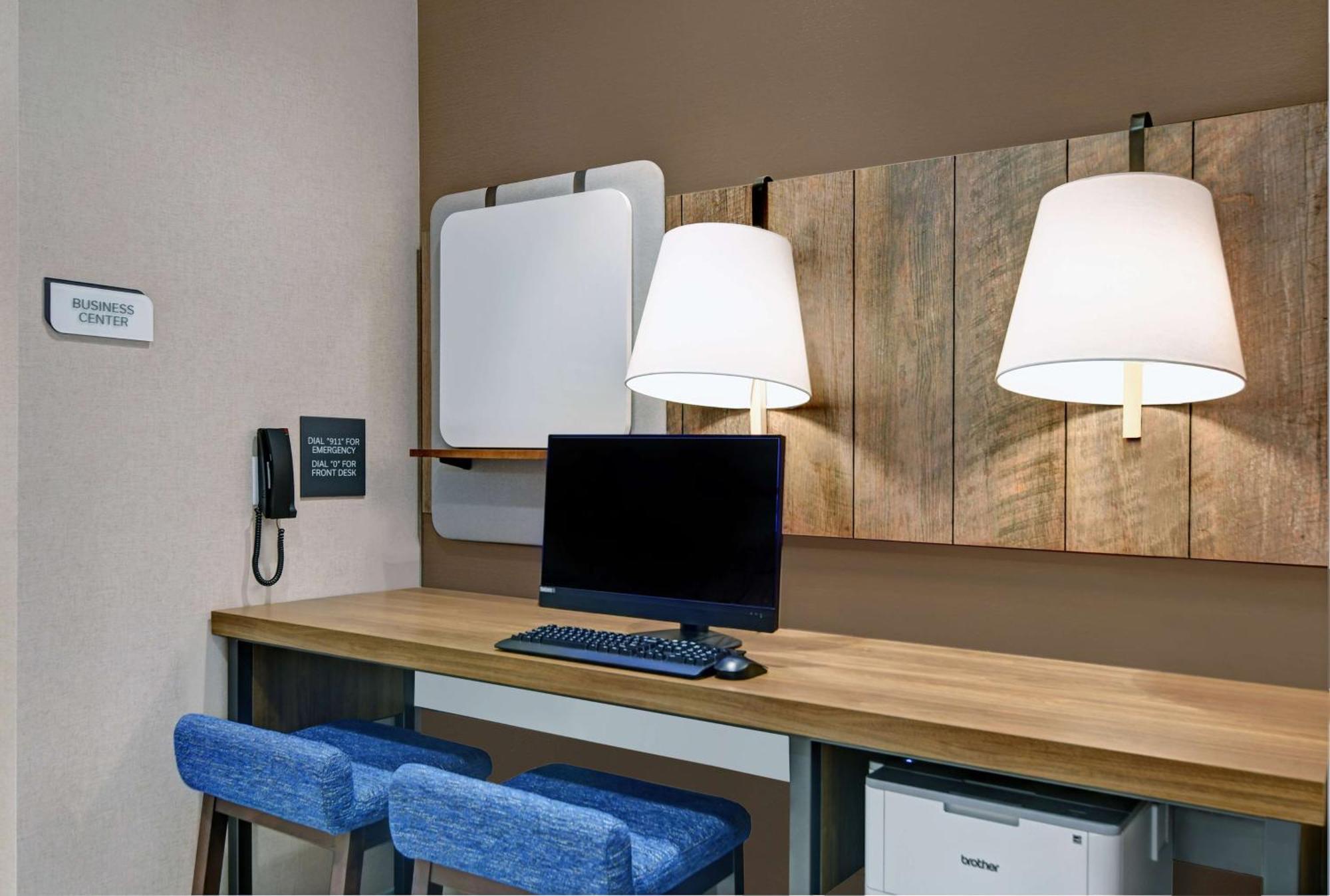 Hilton Garden Inn Madison Huntsville Airport Esterno foto