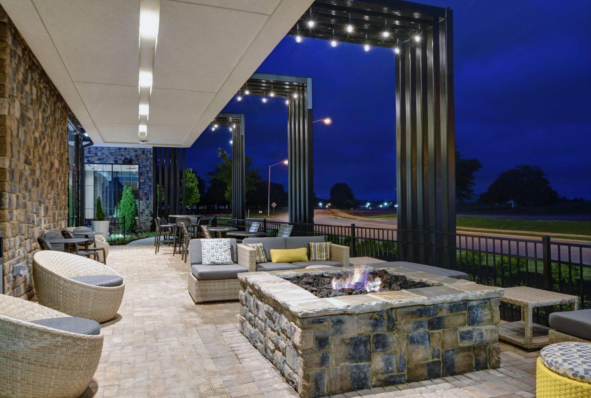 Hilton Garden Inn Madison Huntsville Airport Esterno foto