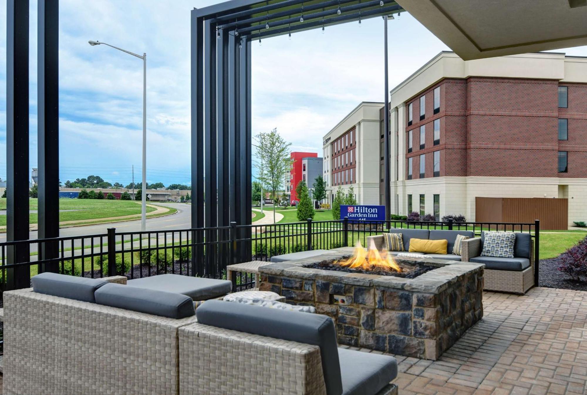 Hilton Garden Inn Madison Huntsville Airport Esterno foto